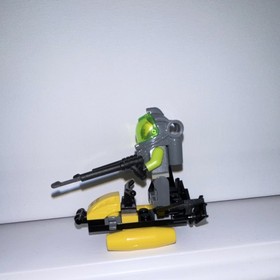 LEGO Atlantis Diver Minifigure w/ Mini Sub Submarine 2010