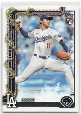 2025 Topps Holiday Baseball Roki Sasaki #H23 Los Angeles Dodgers (RC)