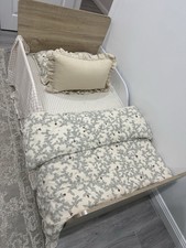 Garbo And Friends Cot/junior Quilt Cover Set