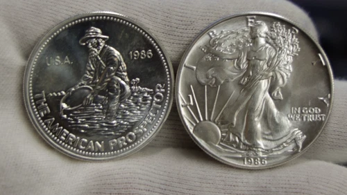1986 2 Coin 1 oz Silver Set US Silver Eagle & Engelhard Prospector Unc