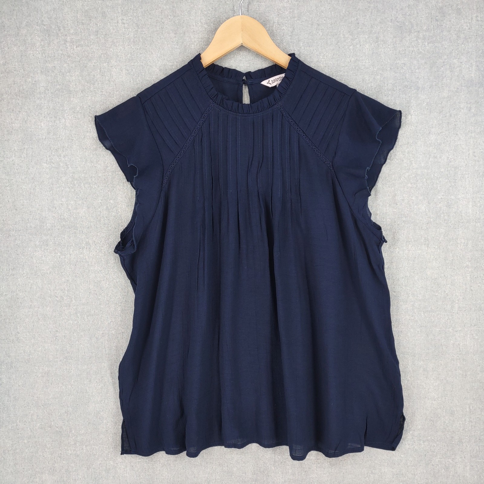 Nanette Lepore Blouse Womens XL Navy Blue Pleated Flutter Sleeve Keyhole Top