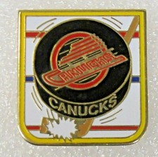 circa 1990 VANCOUVER CANUCKS Hockey PUCK logo tie tack lapel pin