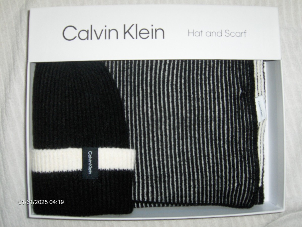 Calvin Klein Pom Beanie Hat and Scarf Set -R Calvin Klein 2 piece Hat & Scarf Set New | Mercari main image 4