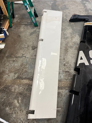LH AILERON WITH TRIM TAB/TRIM RODS