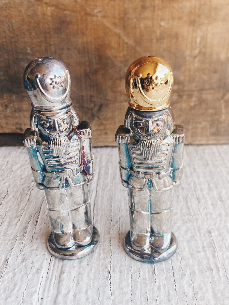 Silver Treasures by Godinger Nutcrackers Salt and Pepper Shakers