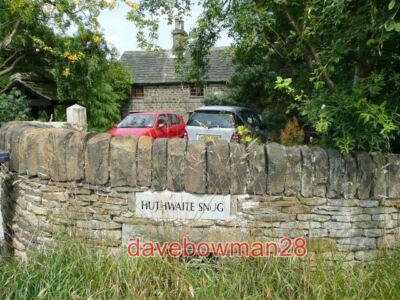 PHOTO  HUTHWAITE SNUG COTTAGE WITH STONE SLATE ROOF.  PROBABLY LATE 17TH EARLY 1