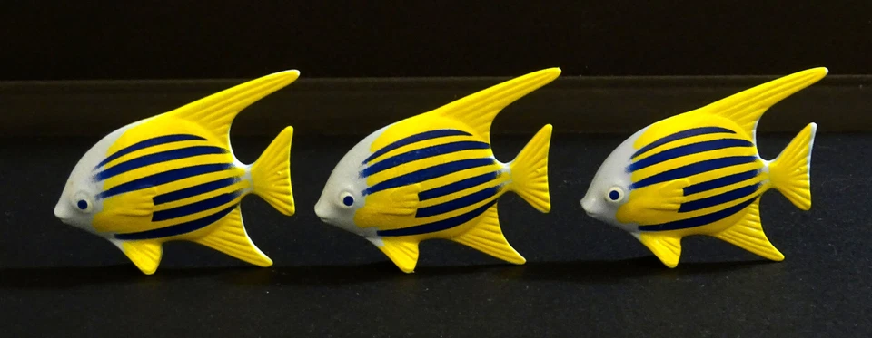 PLAYMOBIL LES 3 POISSONS EXOTIQUES JAUNE BLEU POISSON ANIMAL SAUVAGES MER - Photo 1/1