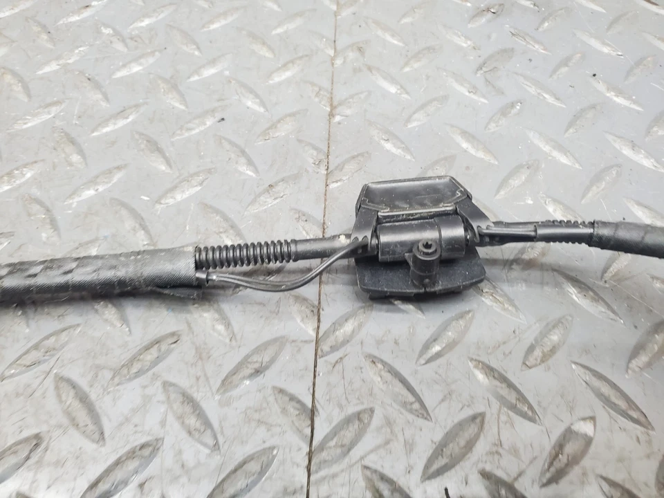 2015-2020 宝马 M3 比赛 WINDSHIELD WIPER WASHER 喷嘴和软管管 #71 — 第 4/4 张图片