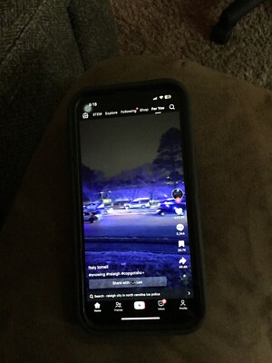 iphone 12 pro max with Tiktok, Capcut & Lemon8