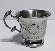 Taza de peltre inglesa vintage taza de nacimiento con reloj coleccionable hecha en Inglaterra H Bros