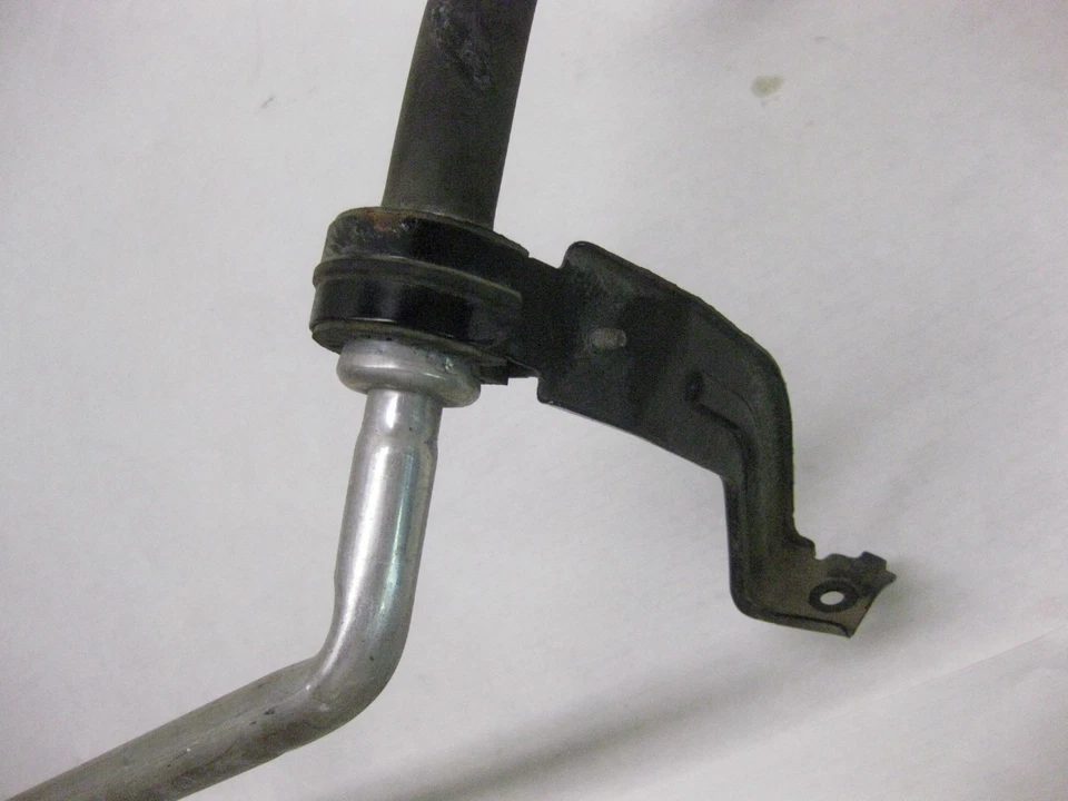 Manguera de tubo de succión Lexus RX330 2004 línea de aire acondicionado OEM 04 05 06 Foto 3 de 4