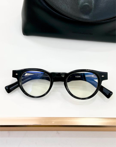 Gentle Monster Von 01 Sunglasses Black/Clear With Case New - Picture 2 of 4