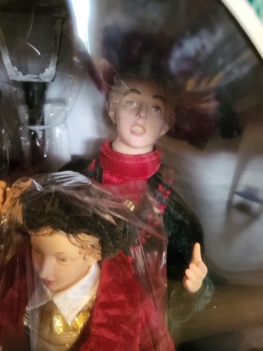Christmas Animated Dickens Carolers 22" Musical & Lighed Display New In Box 2001 - Picture 5 of 9