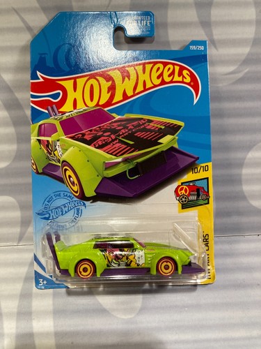 2021 HOT WHEELS ''HW ART CARS'' #159 = MAD MANGA = LIME GREEN