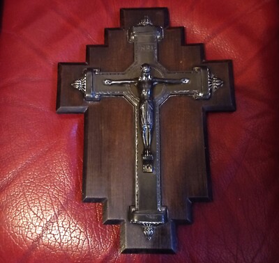 Altes Linealkreuz auf Holzsockel signiert JANC für Jeau Augis 1930/50