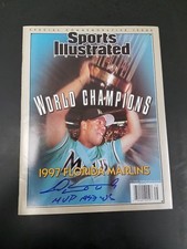 LIVAN HERNANDEZ signed 1997 Commemorative Sports Illustrated magazine - Marlins