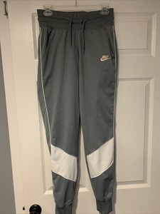 nike windrunner pants small
