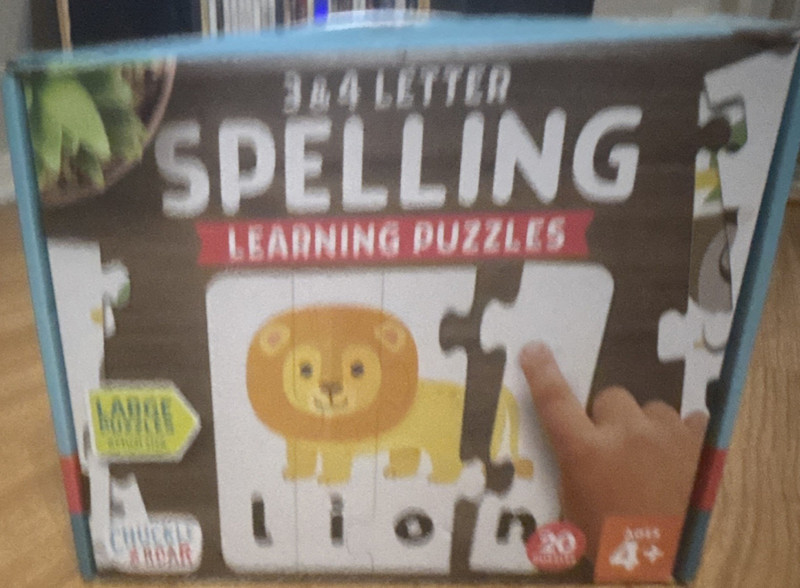 Chuckle & Roar 3 & 4 Letter Spelling Learning Puzzles, 20 Large Pieces, Ages 4+