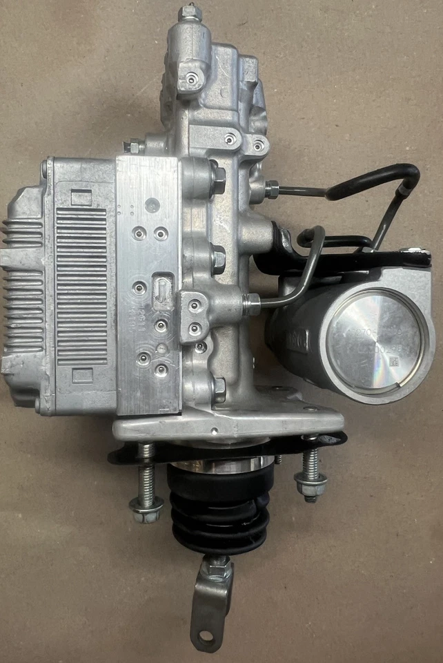 Módulo de bomba de refuerzo de freno maestro ABS híbrido Toyota Camry Avalon 2012-2016 OEM Foto 2 de 4
