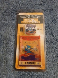 1996 Olympics WRESTLING Izzy Competes For The Gold Pin & Card NEW