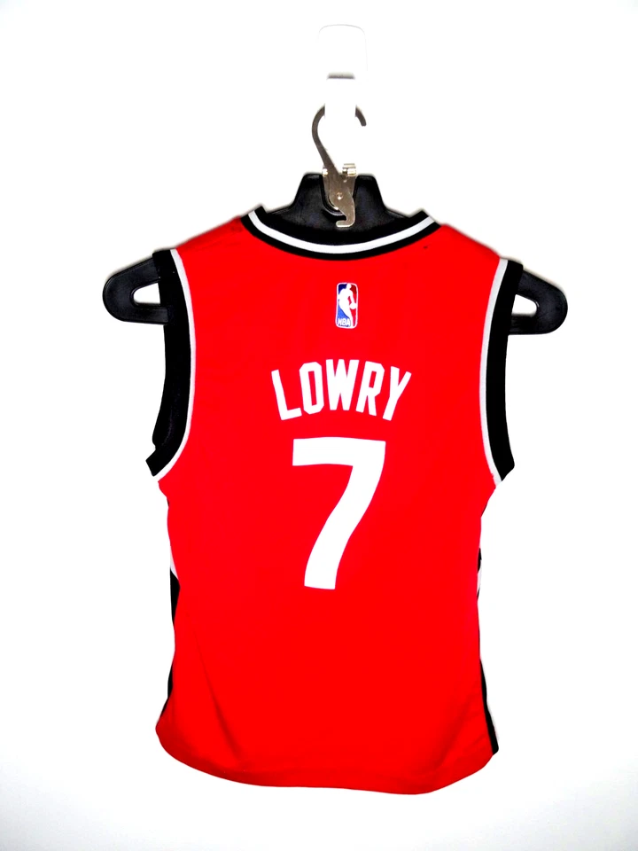 Camiseta deportiva Toronto Raptors Kyle Lowry juvenil niños pequeños roja Adidas NBA baloncesto Foto 2 de 3