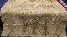 Beautiful Vintage light gold 58"X 116" Tablecloth with 10 Napkins