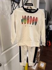 JORDAN KIDS 2 PIECE OUTFIT MEDIUM SIZE 5-6 YRS OLD NEW 55.00