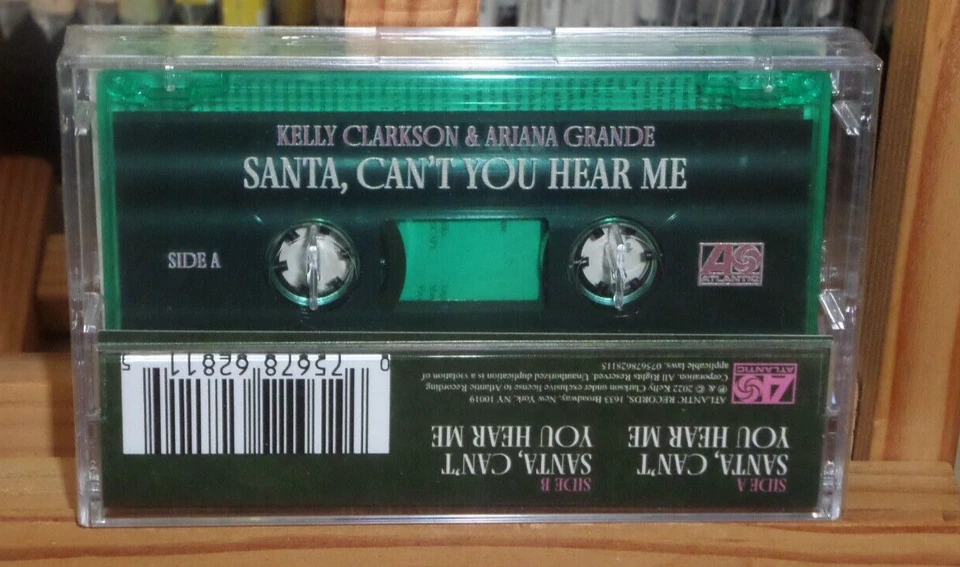 KELLY CLARKSON & ARIANA GRANDE SANTA CAN'T YOU HEAR ME CASSETE SINGLE - Image 3 of 4