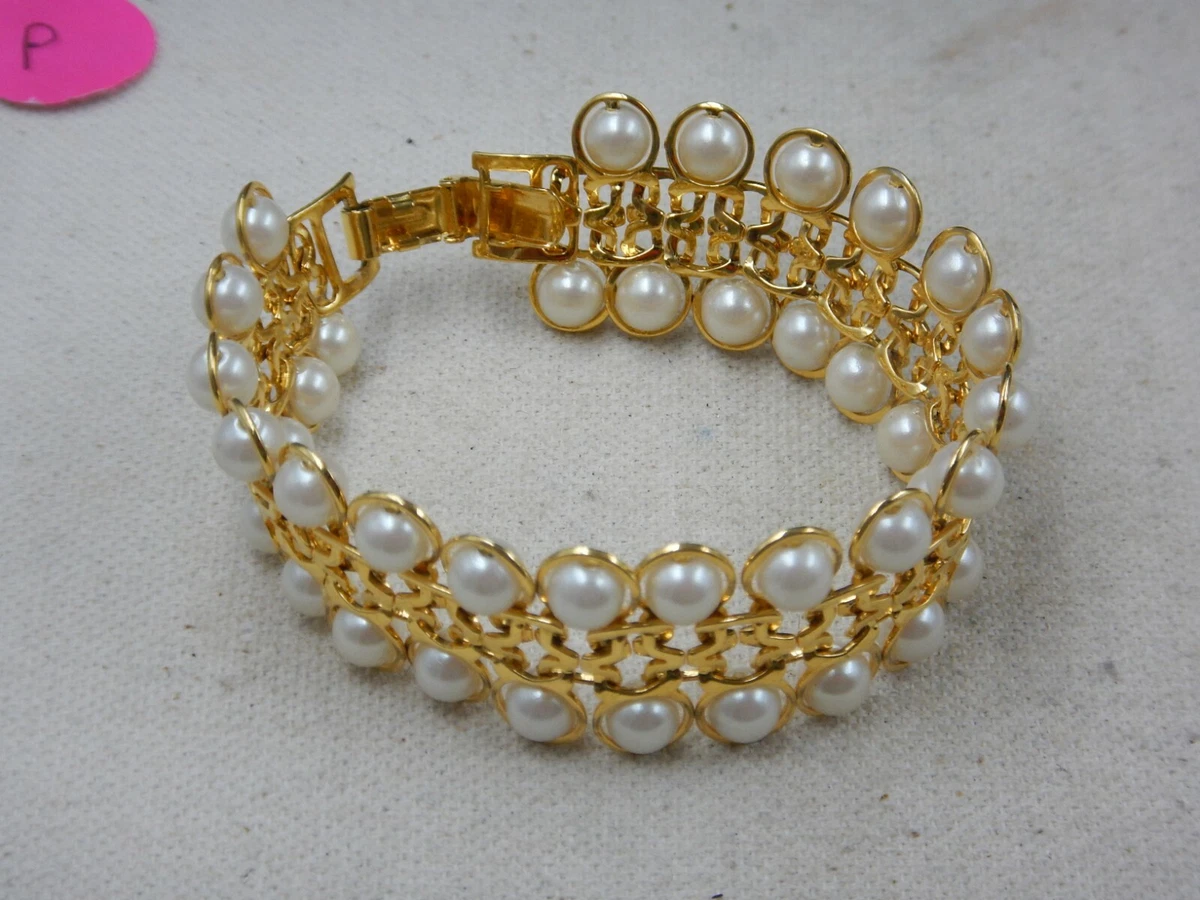 Avon O.S. Gold Tone Bracelet with Faux Pearls in Candlelight Color