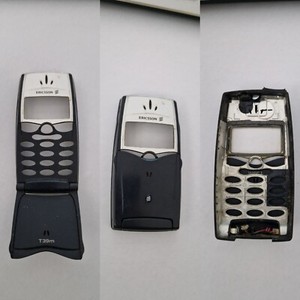 Lot De 4 Téléphones Vintage Sony Ericsson – CMD-C1 / T39M – Pour Pièces Ou Collection