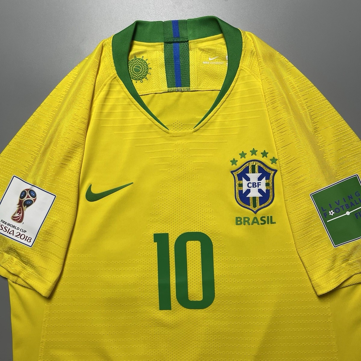 BRAZIL NIKE 2018 WORLD CUP FOOTBALL HOME JERSEY #10 NEYMAR SIZE “M
