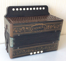 HOHNER ONE ROW 10 BUTTONS POKERWORK MELODEON/ACCORDEON - 4 BASS - KEY OF 'C'