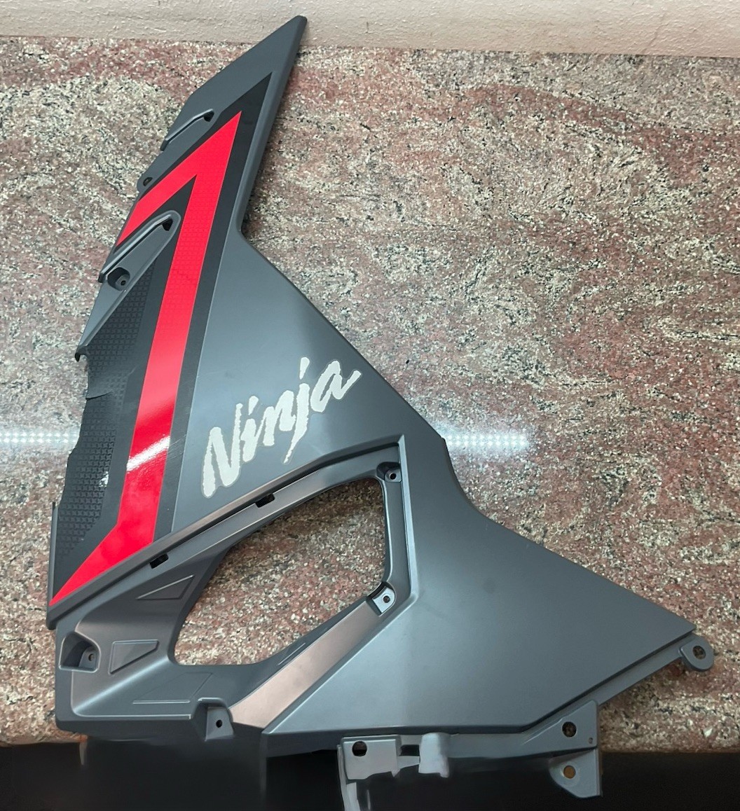 2024-2025 Kawasaki Ninja 500 Right Side Fairing Cowl Panel OEM