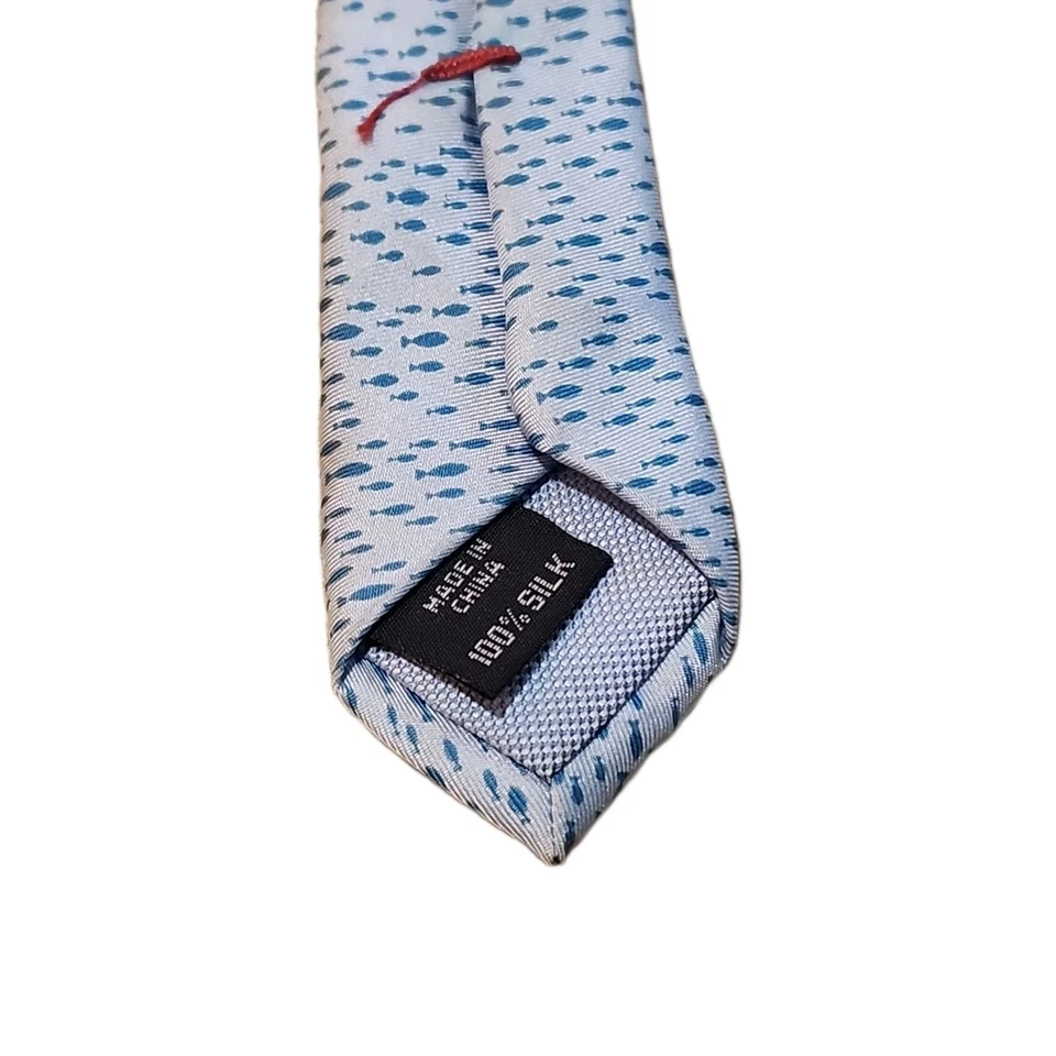 Tommy Hilfiger 100% Seda Hombre Corbata Azul Tiburones Pez 3"x58" Foto 4 de 4