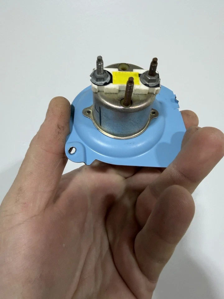 81-87 Chevy GMC Camión MEDIDOR DE PRESIÓN DE ACEITE Cuerpo Cuadrado K5 Blazer Suburban Fabricante de Equipo Original Usado Foto 4 de 4