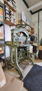Antique Challenge Guillotine Hand Paper Cutter 25 inch bed.