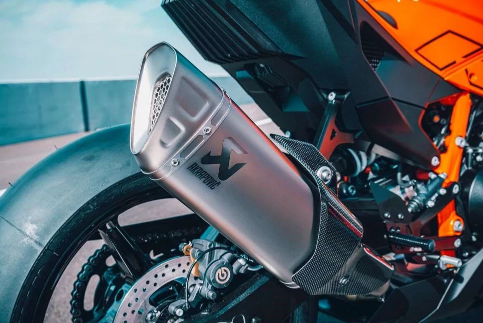 【値下げ】KTM superdukeR 990 アクラポビッチ KTM Akrapovic 