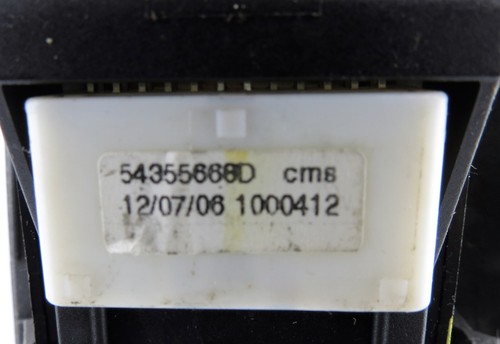 84820-02080 Genuine Toyota Corolla RHD Right Side Electric Window Switch Lifter - Picture 4 of 5