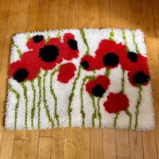 Vintage 70s Red Poppies Latch Hook Rug Wall Decor Completed