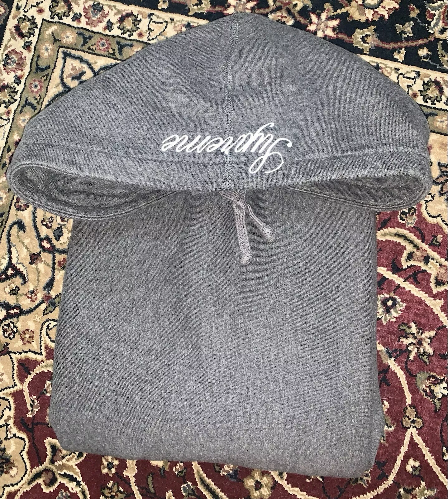 Pull à capuche Supreme gris bruyère anthracite moyen neuf FW13
