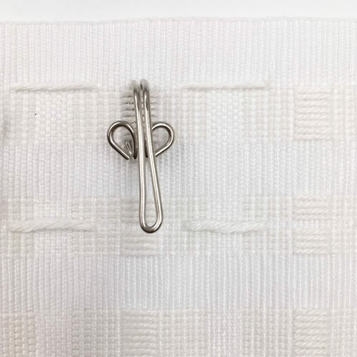 SILVER CURTAIN HOOKS x 100 NEW SOLID METAL STEEL HEADER TAPE PENCIL PLEAT RAILS - Picture 3 of 5