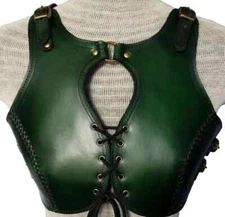 Shieldmaiden Warrior Armor, Green Antique Leather Female Viking Chest plate LARP