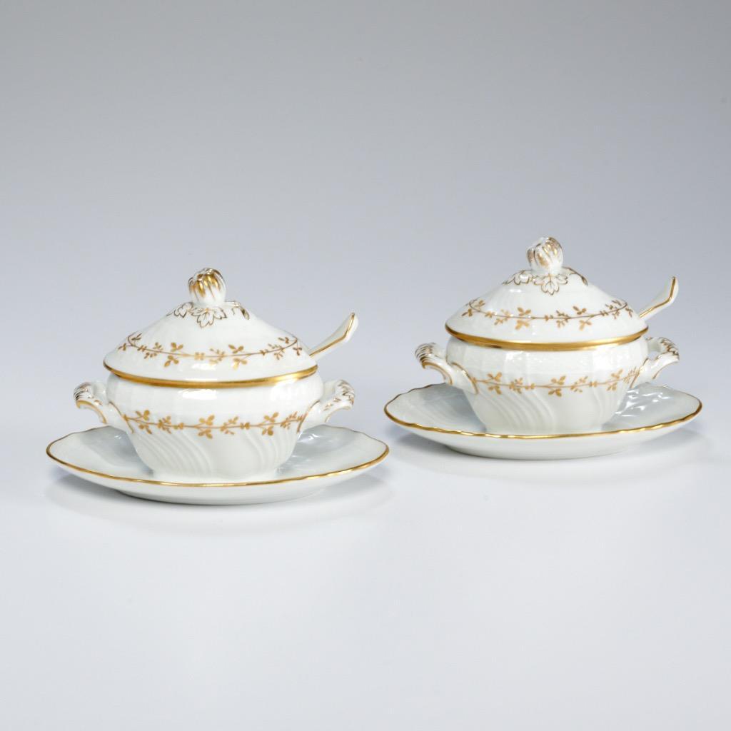 Richard Ginori Firenze Gold White Porcelain Covered Salt Cellar