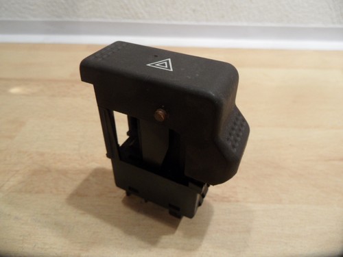 VW Audi Warnblinklicht Schalter Nr 855941509  831120 Warnschalter 80 / 90 Coupe