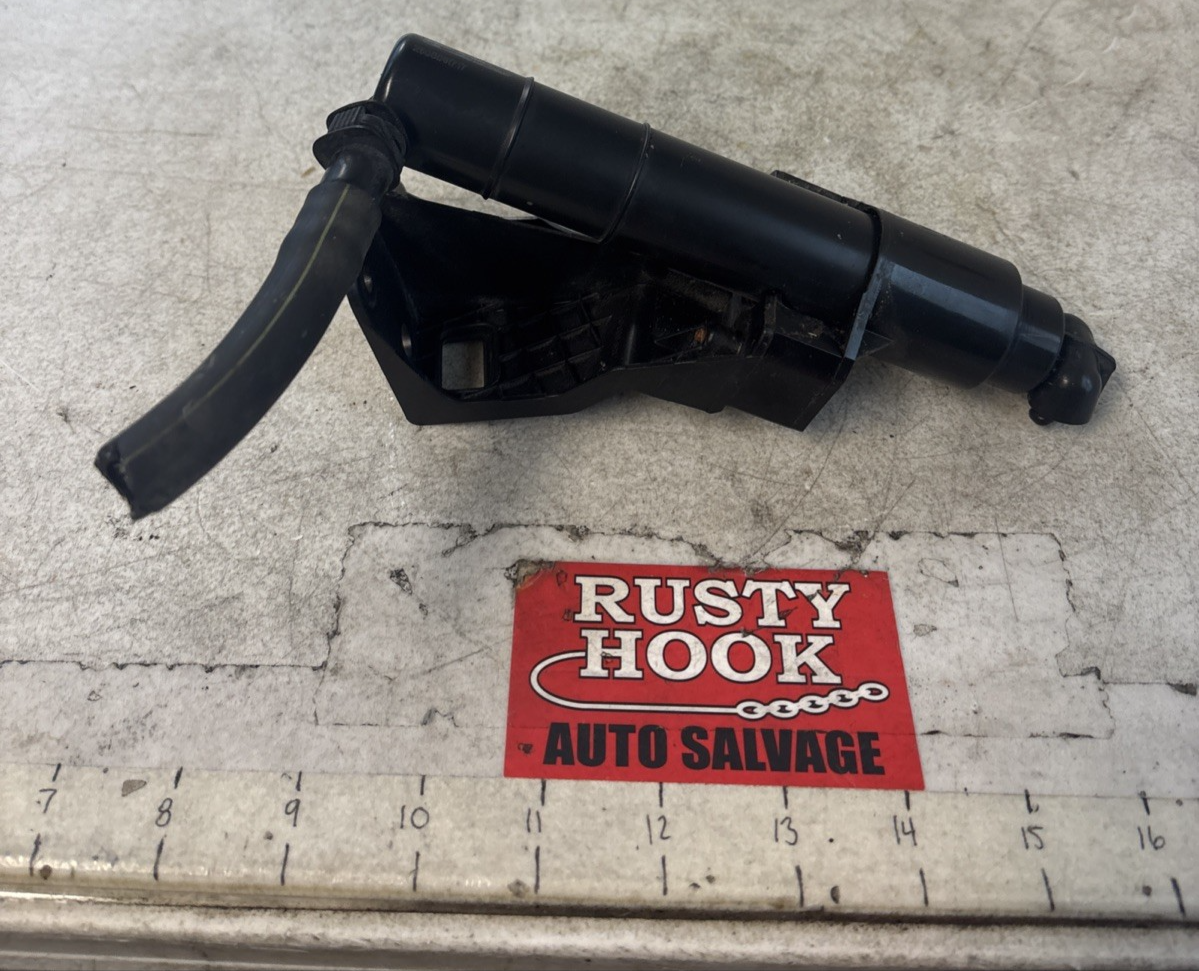 2007 Mercedes Benz GL450 Headlight Washer Cover 2809001717