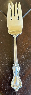 REED & BARTON MARLBOROUGH STERLING SILVER SERVING FORK 8 , NO MOMOGRAM