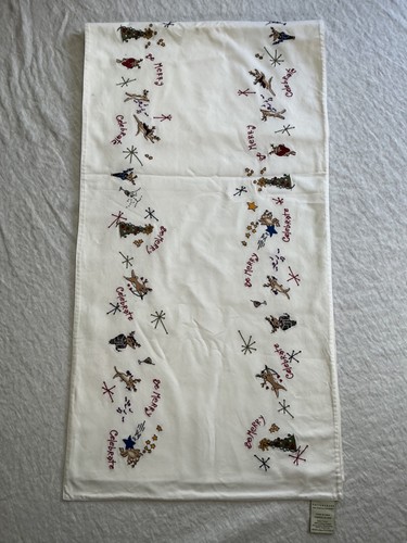 Pottery Barn Christmas Reindeer Embroidered 100% Cotton Table Runner EUC