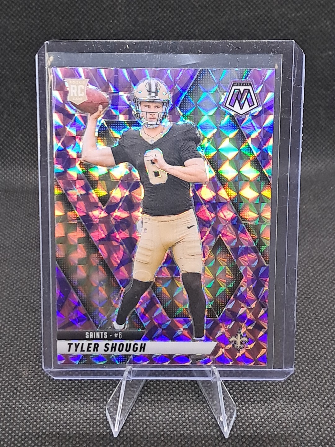 2025 Mosaic ~ TYLER SHOUGH ~ Pink Camo Prizm RC #312 ~ Saints