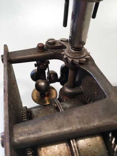 Grammophon Motor / Columbia No 11 A / Funktionstüchtig mit Kurbel - Bild 8 von 10