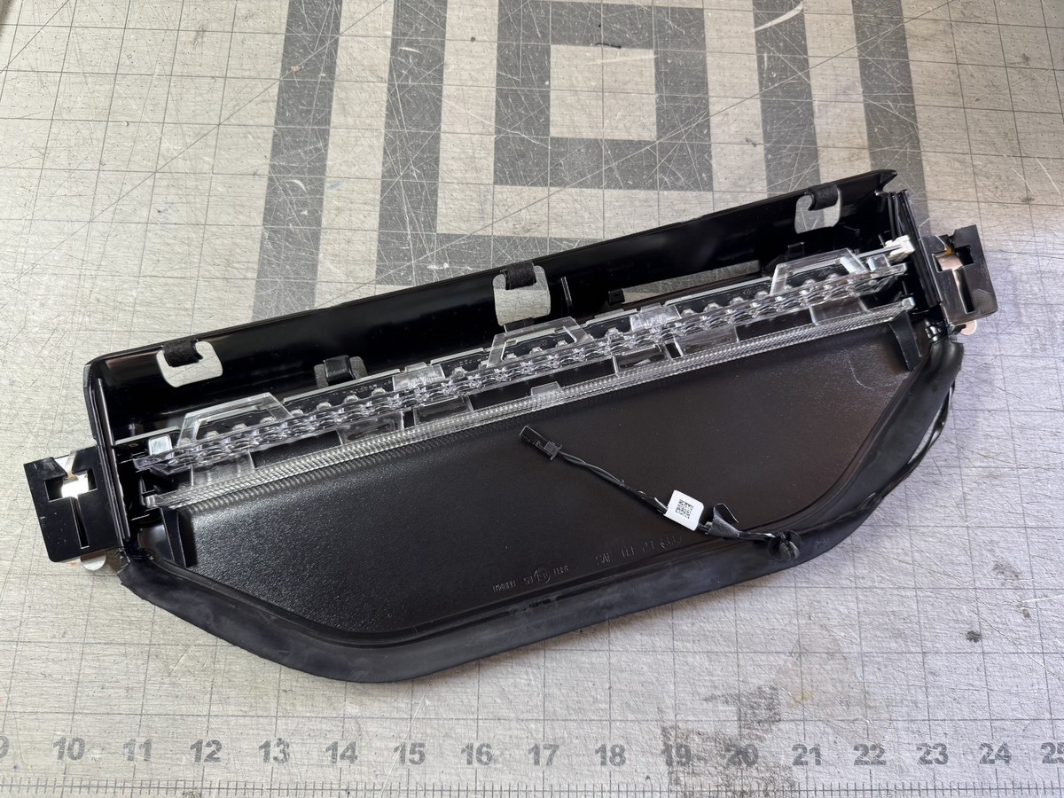 New OEM Tesla LAMP ASY CHMSL 1783718-10-B | eBay